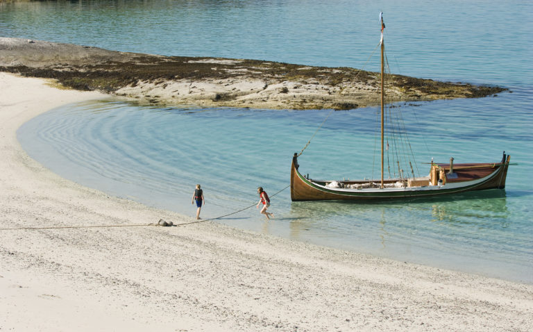 Modern day use of Nordland boats for personal use © Ernst Furuhatt