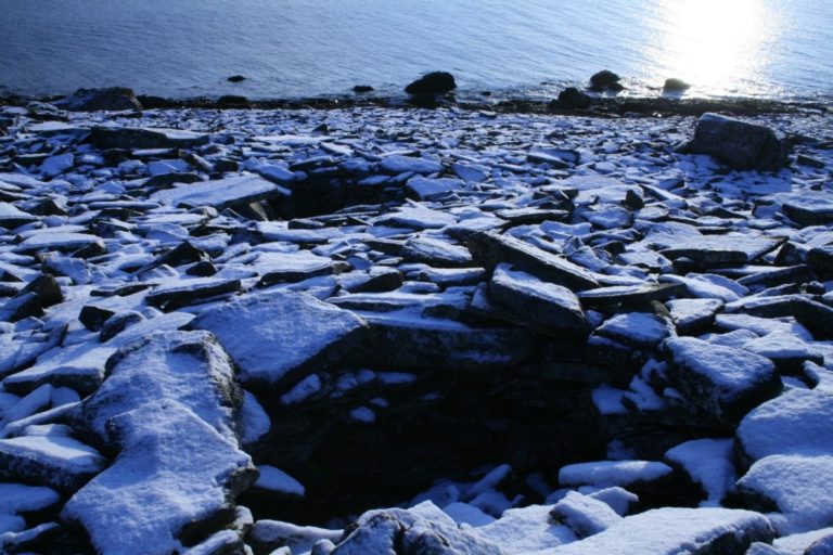 Grave locations close to the shoreline where most communities settled © Varanger Samiske Museum