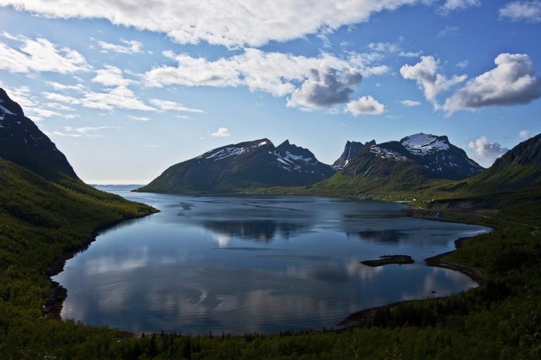 Views of Bergsfjorden © Hans Arne Paulsen