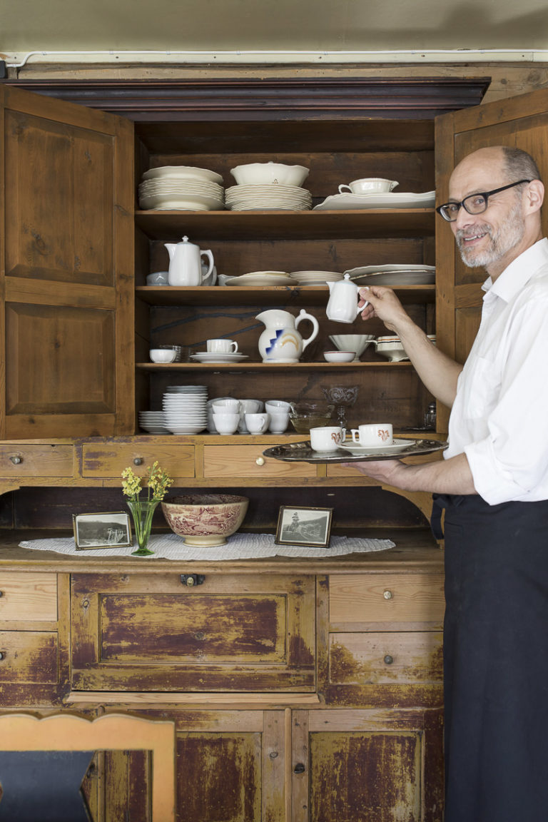The milk mug has to be found when coffee is to be served at Norway's smallest hotel © Katrine Sørgård