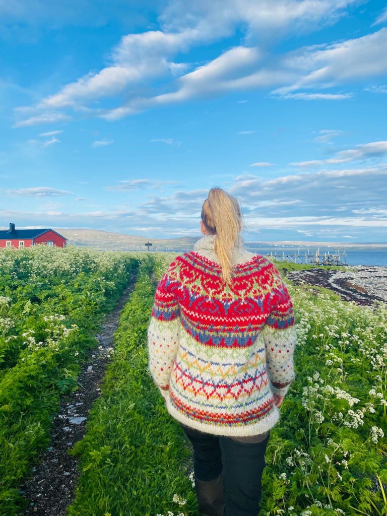 Summer landscape at almost 71 degrees north. Do note the woollen sweater © Runa Elde Skarset