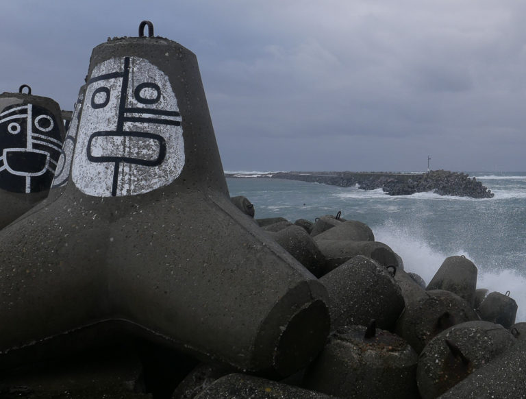 The breakwater at Berlevåg shows its strenght in a full gale © Dieter Salathe