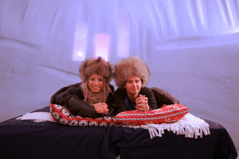 Stay the night. in a snow hotel © Kirkenes Snow Hotel