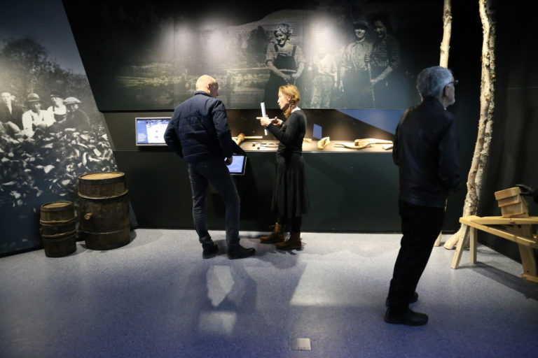 Encounters provides a brief introduction to Nord-Troms’ history, illustrated through a time-scene from around 1900 © Nord-Troms Museum