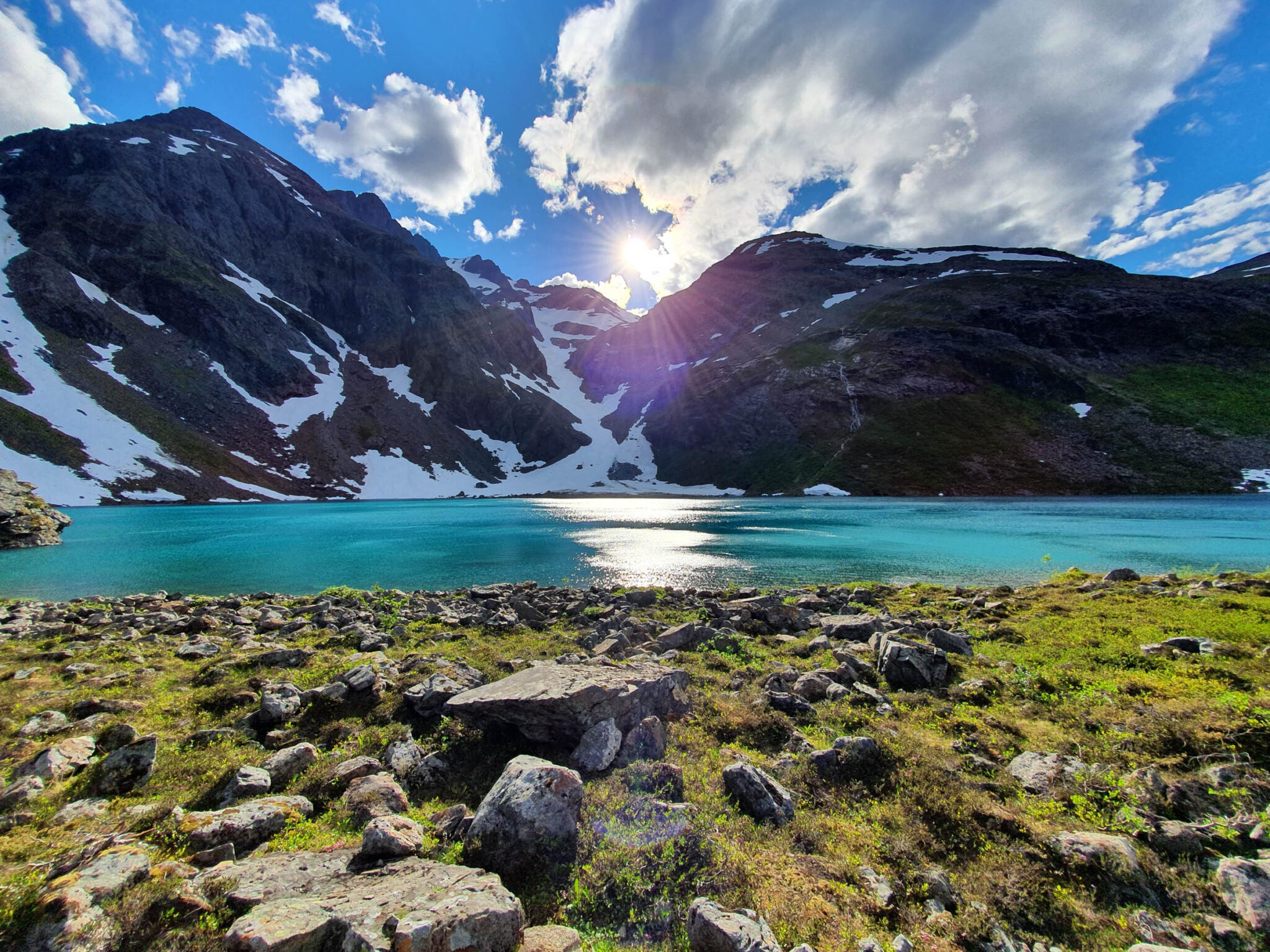 The snow lingers for a long time on Lake Isbuktvannet © Marja Utela