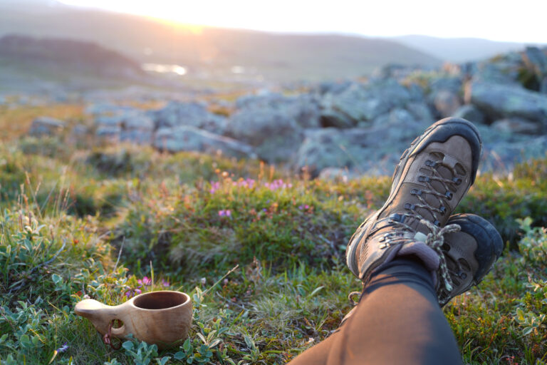 The midnight sun doesn't get anywhere near the horizon. This is the sun at its lowest point, just above the mountain Rámsočohkka (883 m) on the opposite side of the valley © Pauliina Toivanen